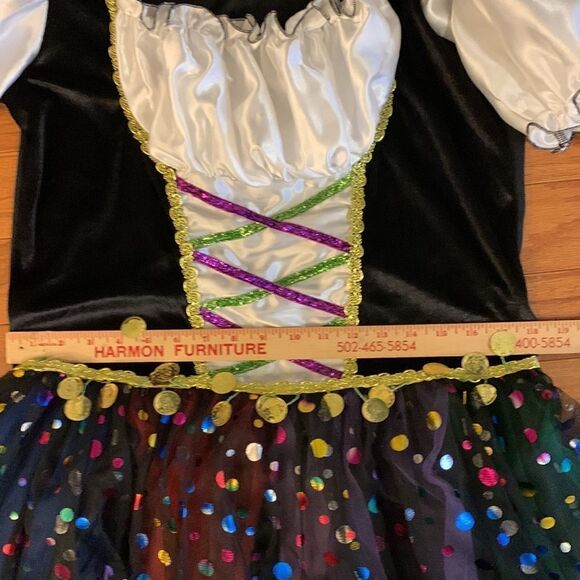 Gypsy costume one-size includes cape/head wrap, goldtone necklace & earrings. - Picture 11 of 11